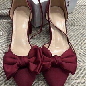 Elegant Red Satin Bridal High-Heel Shoes with Bow Detail